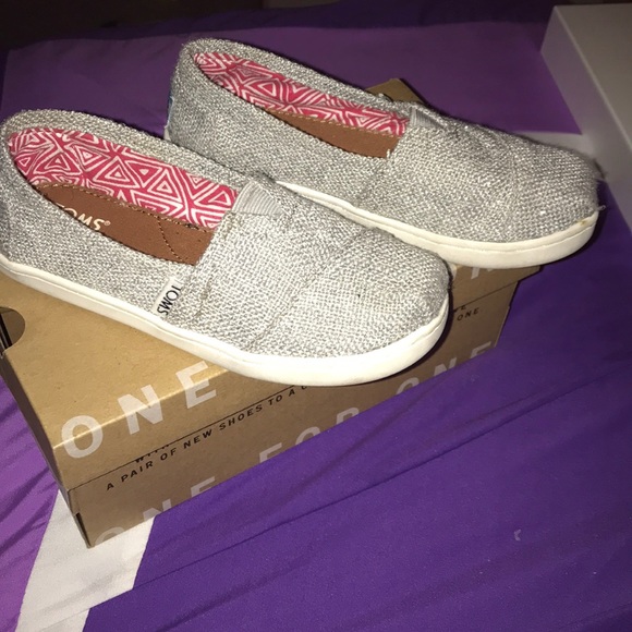 Silver toms(shoes) - Picture 2 of 4